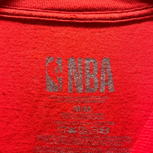 Vintage Medium Toronto Raptors Official NBA tee, 2018 nice vintage condition - Picture 4 of 5